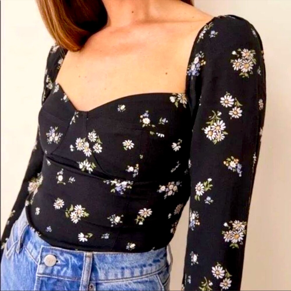 Reformation Reign Top - Daisy